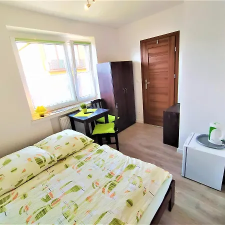 Sloneczne Pokoje U Ewy Na Mlynskiej Wladyslawowo Exterior photo