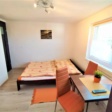 Sloneczne Pokoje U Ewy Na Mlynskiej Wladyslawowo Exterior photo