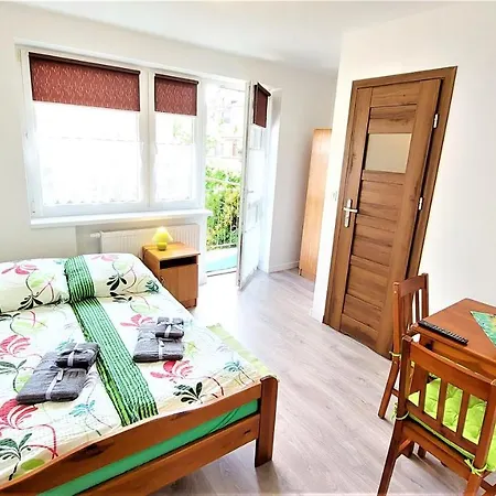 Sloneczne Pokoje U Ewy Na Mlynskiej Wladyslawowo Exterior photo