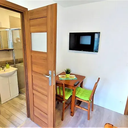 Sloneczne Pokoje U Ewy Na Mlynskiej Wladyslawowo Exterior photo